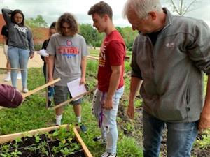 Reiva with students 